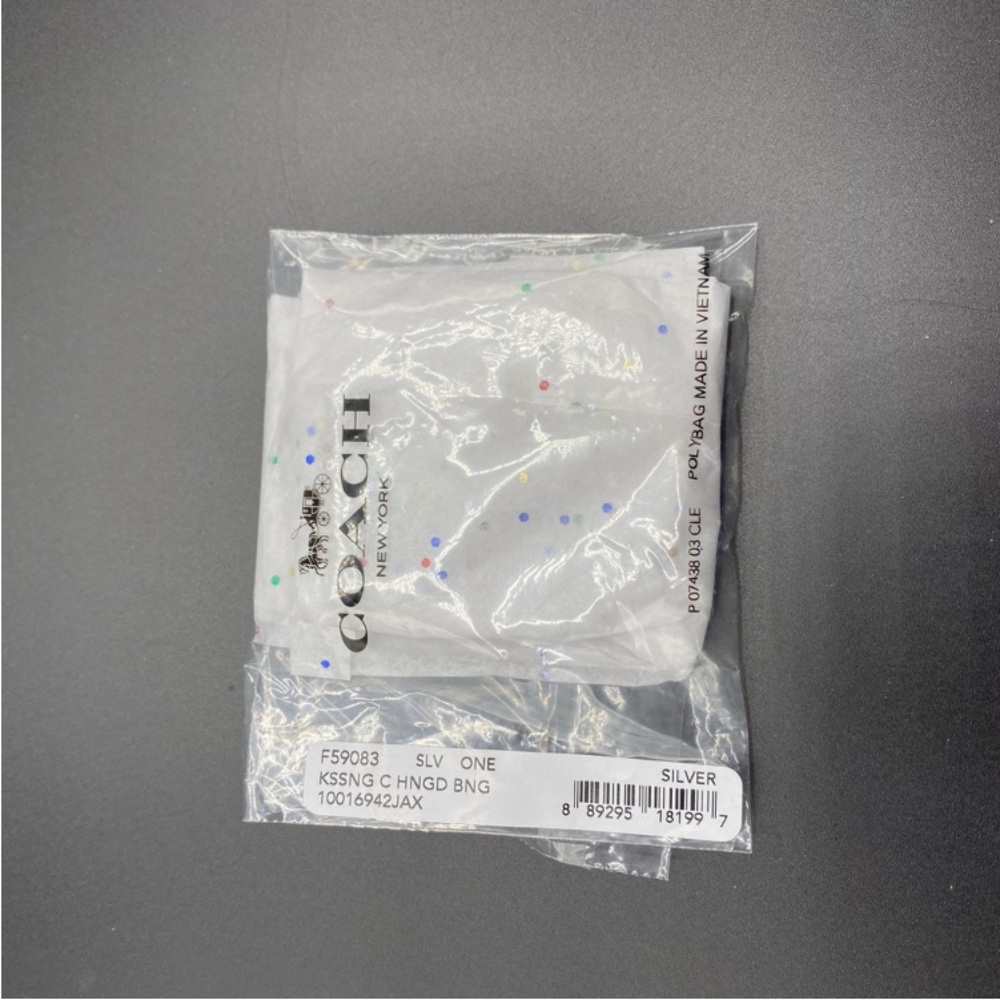 Coach Silver Kissing C Hinged Crystal Logo Bangle NWT - Picture 3 of 8